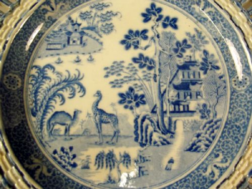 PIERCED STAFFORDSHIRE POTTERY BLUE WHITE GIRAFFE PLATE 1820 - ADDITIONAL PHOTO 1