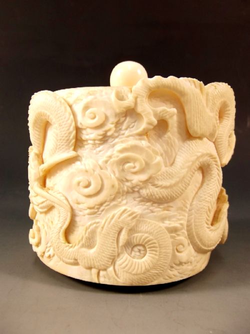 JAPANESE IVORY LIDDED DRAGON POT MEIJI PERIOD - ADDITIONAL PHOTO 3