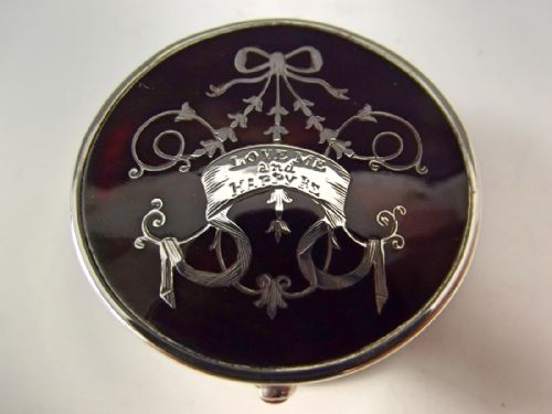 ENGLISH HALLMARKED SILVER TORTOISESHELL PILL BOX 1910 - ADDITIONAL PHOTO 1