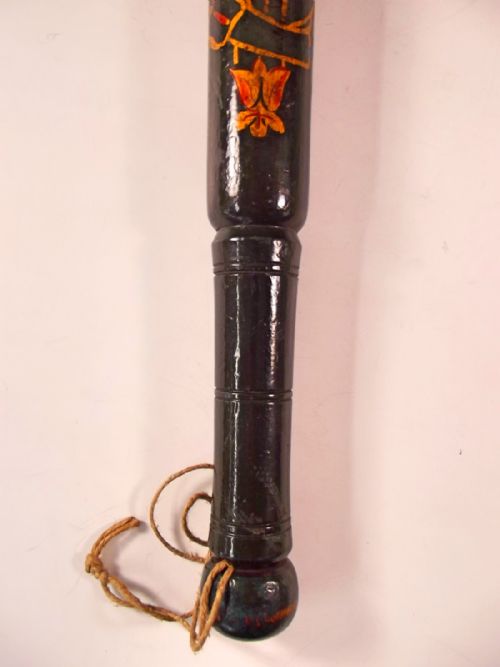 VICTORIAN PAINTED GILDED POLICMANS TRUNCHEON - ADDITIONAL PHOTO 3
