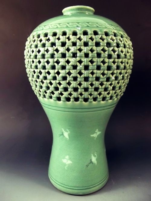 korean celadon reticulated porcelain crane vase c1910 - CATEGORY: ANTIQUE VASES - DATED 1910