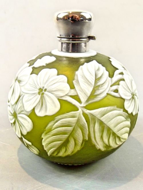 HALLMARKED SILVER THOMAS WEBB CAMEO GLASS PERFUME BOTTLE - ADDITIONAL PHOTO 1