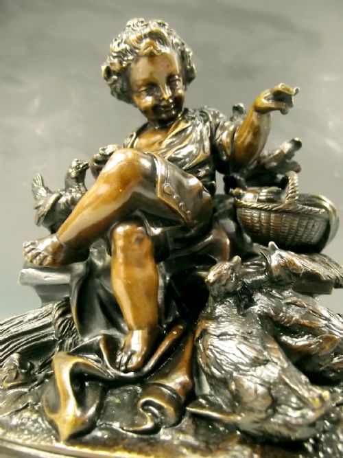 FINE FRENCH BRONZE OF A BOY FEEDING BIRDS 1860 - ADDITIONAL PHOTO 6