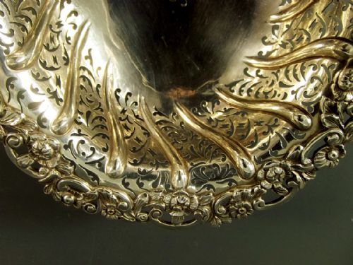 HALLMARKED STERLING SILVER PIERCED BASKET 1913 - ADDITIONAL PHOTO 8