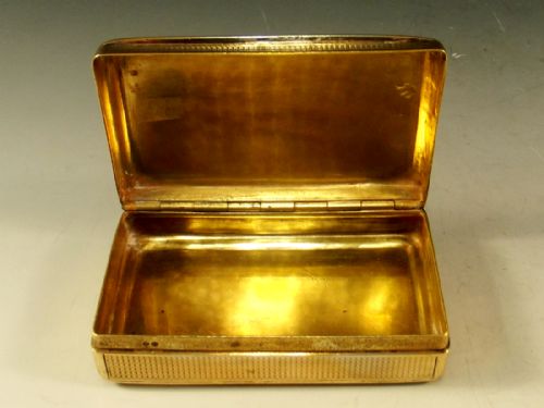18TH CENTURY FRENCH SILVER GILT SNUFF BOX - ADDITIONAL PHOTO 5