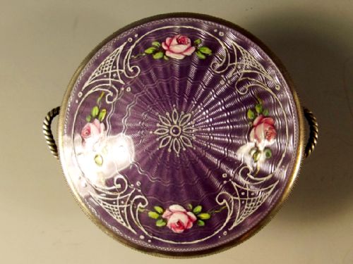 CHARMING CONTINENTAL STERLING SILVER ENAMEL BASKET PILL BOX 1911 - ADDITIONAL PHOTO 1