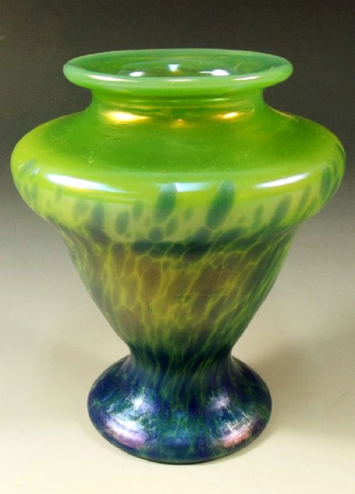 loetz iridescent glass orchis vase c1900 - CATEGORY: ANTIQUE VASES - DATED 1900