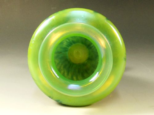 LOETZ IRIDESCENT GLASS ORCHIS VASE C1900 - ADDITIONAL PHOTO 4