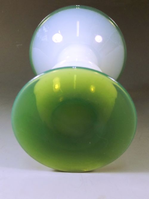 STEUBEN OPALESCENT GLASS VASE JADE GREEN FOOT RIM - ADDITIONAL PHOTO 3