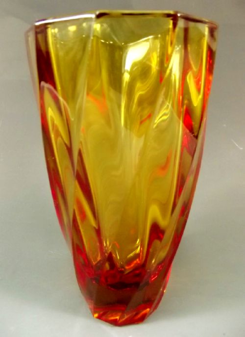 MOSER DICHROIC AMBER CHERRY RED PROPELLER GLASS VASE 1930S - ADDITIONAL PHOTO 4