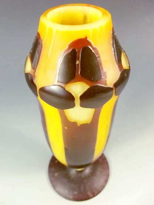 EARLY SCHNEIDER CAMEO GLASS VASE C1920 - ADDITIONAL PHOTO 2