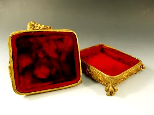 19TH CENTURY FRENCH ORMOLU TERRIER DOG TRINKET BOX - ADDITIONAL PHOTO 9