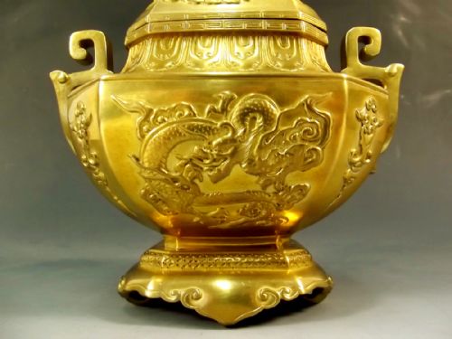19TH CENTURY CHINESE POLISHED BRONZE KORO COVER - ADDITIONAL PHOTO 1
