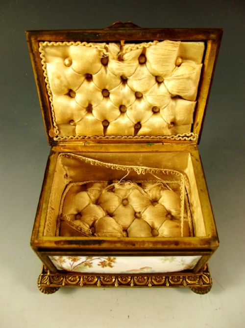 LARGE 19TH CENTURY FRENCH ENAMEL ORMOLU CASKET - ADDITIONAL PHOTO 8