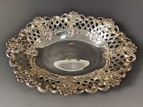 PAIR OF TIFFANY CO STERLING SILVER BON BON DISHES 1898 - ADDITIONAL PHOTO 1