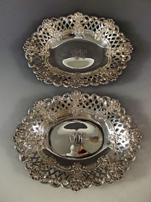 PAIR OF TIFFANY CO STERLING SILVER BON BON DISHES 1898 - ADDITIONAL PHOTO 5