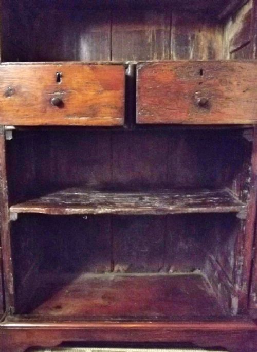 EARLY 18TH CENTURY WALNUT CONTINENTAL CUPBOARD WITH DRAWERS - ADDITIONAL PHOTO 6
