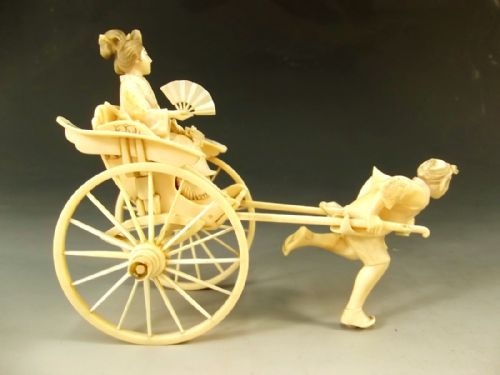 JAPANESE MEIJI PERIOD IVORY BIJIN IN RICKSHAW OKIMONO - ADDITIONAL PHOTO 6