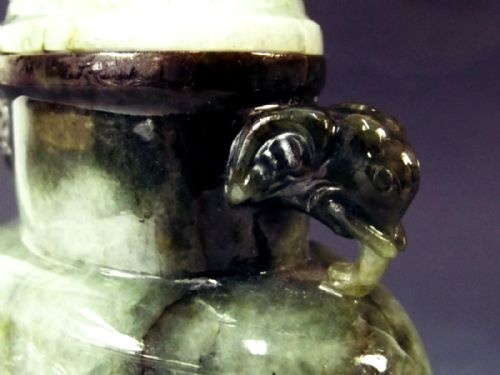 CHINESE CARVED JADE VASE COVER C1900 - ADDITIONAL PHOTO 4