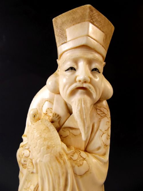 JAPANESE MEIJI PERIOD IVORY OKIMONO OF A SCHOLAR - ADDITIONAL PHOTO 5