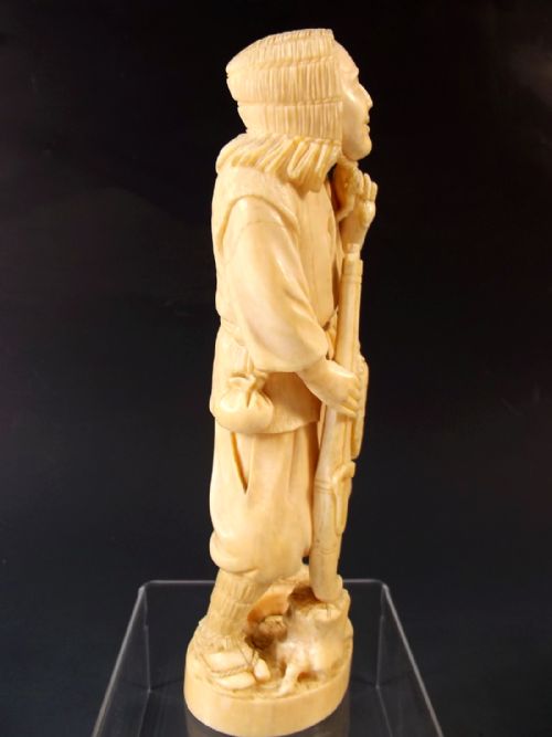 JAPANESE MEIJI PERIOD IVORY HUNTSMAN OKIMONO - ADDITIONAL PHOTO 5