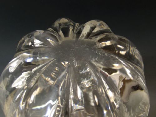 LARGE STEVENS WILLIAMS LOBED CUT GLASS PERFUME BOTTLE - ADDITIONAL PHOTO 6