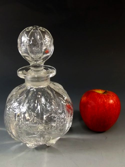 LARGE STEVENS WILLIAMS LOBED CUT GLASS PERFUME BOTTLE - ADDITIONAL PHOTO 7