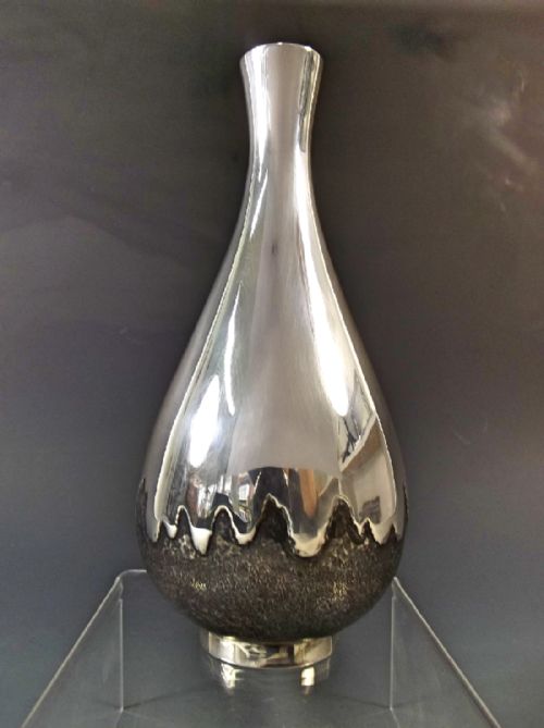japanese silver patinated vase meiji period - CATEGORY: ANTIQUE VASES - DATED 1890