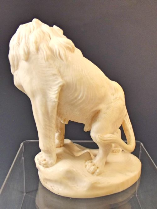 JAPANESE MEIJI PERIOD CARVED IVORY LION OKIMONO - ADDITIONAL PHOTO 3