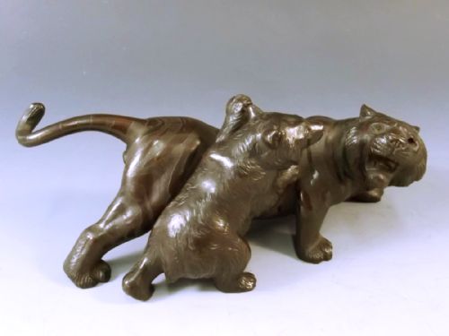 JAPANESE MEIJI PERIOD TIGER AND BEAR BRONZE OKIMONO SEIYA - ADDITIONAL PHOTO 1