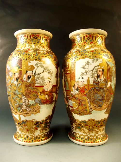 large pair japanese satsuma vases meiji period - CATEGORY: ANTIQUE VASES - DATED 1890