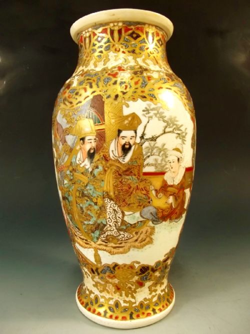 LARGE PAIR JAPANESE SATSUMA VASES MEIJI PERIOD - ADDITIONAL PHOTO 3
