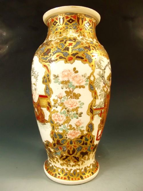 LARGE PAIR JAPANESE SATSUMA VASES MEIJI PERIOD - ADDITIONAL PHOTO 4