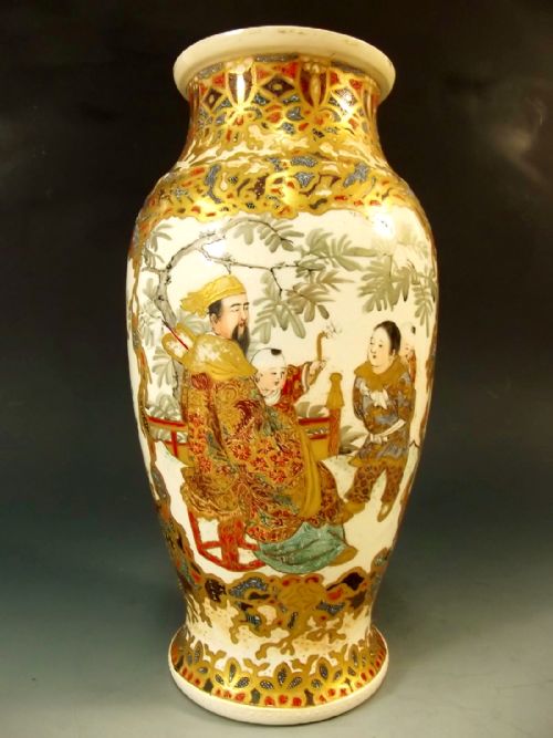 LARGE PAIR JAPANESE SATSUMA VASES MEIJI PERIOD - ADDITIONAL PHOTO 5