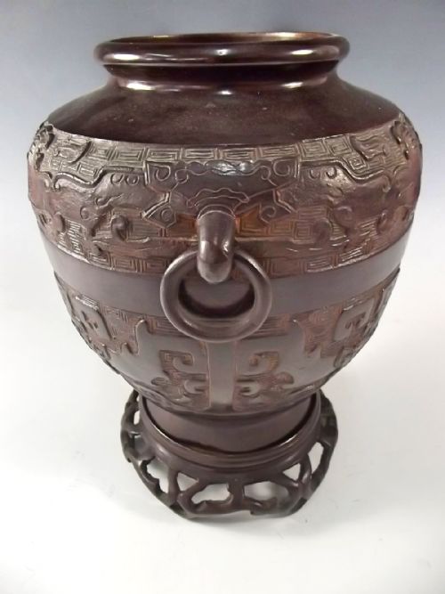CHINESE ARCHAIC STYLE BRONZE VASE ON STAND C1880 - ADDITIONAL PHOTO 1