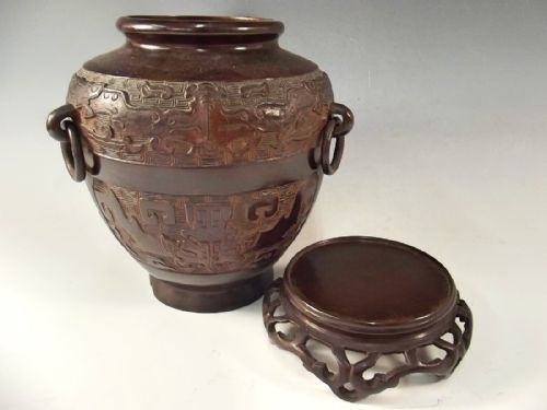 CHINESE ARCHAIC STYLE BRONZE VASE ON STAND C1880 - ADDITIONAL PHOTO 3