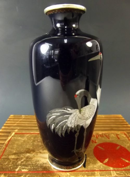 PAIR OF JAPANESE ANDO CLOISONNE ENAMEL CRANE VASES MEIJI PERIOD - ADDITIONAL PHOTO 5