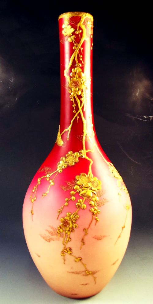 large cased peach blow glass vase with gilt decoration thomas webb - CATEGORY: ANTIQUE VASES - DATED 1880