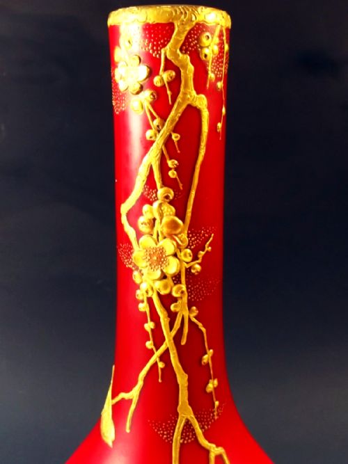 LARGE CASED PEACH BLOW GLASS VASE WITH GILT DECORATION THOMAS WEBB - ADDITIONAL PHOTO 4