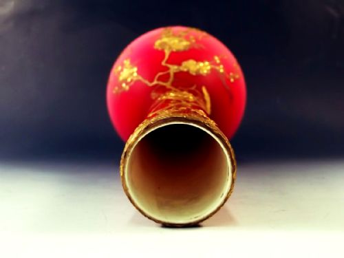 LARGE CASED PEACH BLOW GLASS VASE WITH GILT DECORATION THOMAS WEBB - ADDITIONAL PHOTO 9