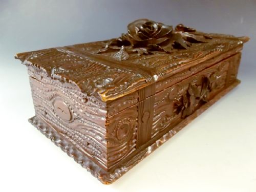 BLACK FOREST CARVED WOOD GLOVE BOX C1890 - ADDITIONAL PHOTO 3