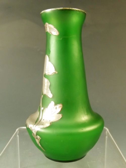 GOLDBERG GREEN GLASS VASE WITH APPLIED SILVER DECORATION - ADDITIONAL PHOTO 2