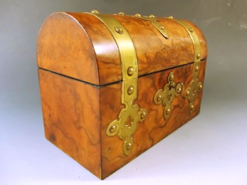 BRASS BOUND WALNUT VENEERED WRITING BOX - ADDITIONAL PHOTO 4