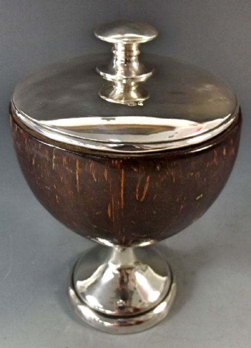 hallmarked sterling silver coconut shell powder box - CATEGORY: ANTIQUE SILVER - DATED 1920
