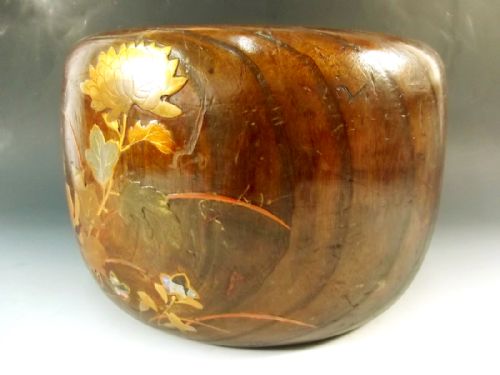 LARGE JAPANESE MEIJI PERIOD HIBACHI GILT LACQUER DECORATION - ADDITIONAL PHOTO 1