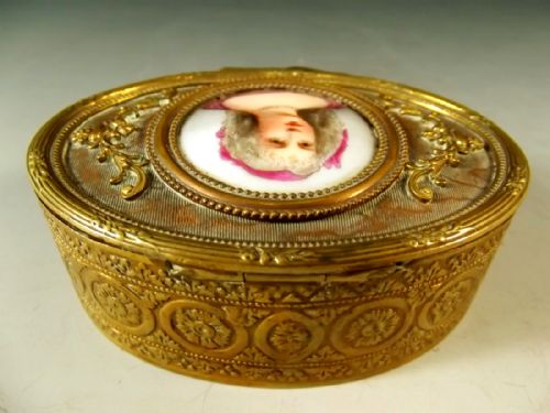 FRENCH ORMOLU PORTRAIT TOPPED TRINKET BOX - ADDITIONAL PHOTO 2