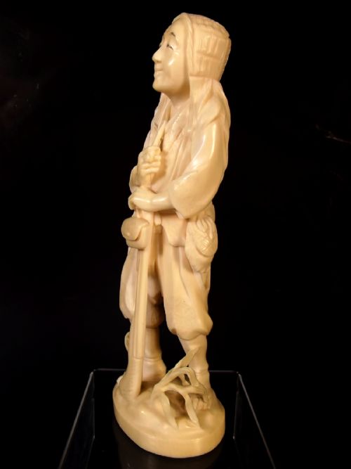 JAPANESE MEIJI PERIOD IVORY OKIMONO THE HUNTER - ADDITIONAL PHOTO 3