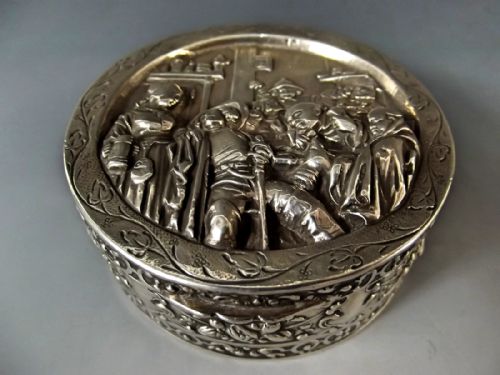 hanau silver box embossed with tavern scene 1909 - CATEGORY: ANTIQUE SILVER - DATED 1900