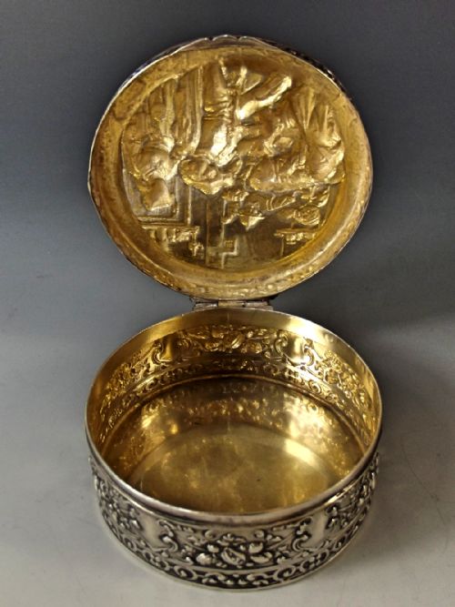 HANAU SILVER BOX EMBOSSED WITH TAVERN SCENE 1909 - ADDITIONAL PHOTO 7
