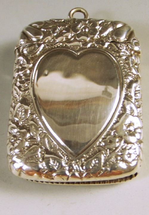 VICTORIAN SILVER QUEEN VICTORIA VESTA CASE 1896 - ADDITIONAL PHOTO 1